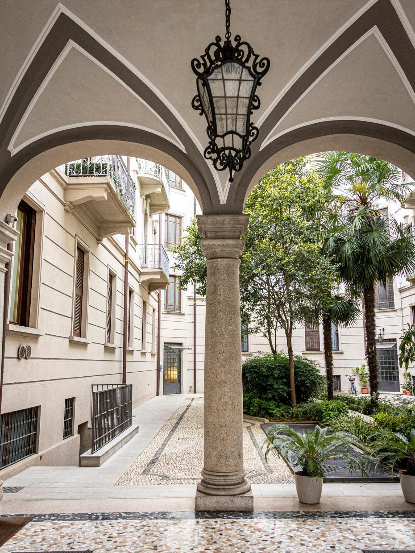Luxury Sant'Ambrogio Apartment Милан Экстерьер фото